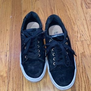 H&M Black faux leather/Suede Sneakers